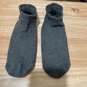 Hromec Gray Ankle Socks Non-Slip Textured Grip Comfortable Adult Unisex